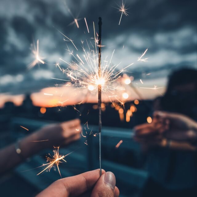 https://thryve.co.in/wp-content/uploads/2025/06/warren-kMRMcUcO81M-unsplash-640x640.jpg